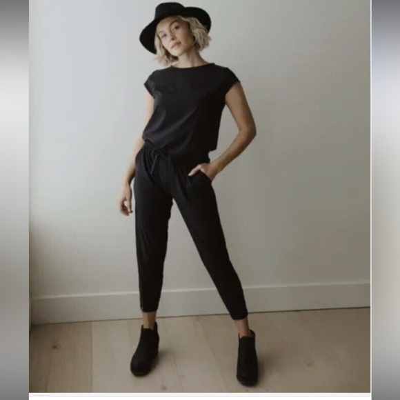 ALBION FIT Short Sleeve Jumpsuit Ankle Zip Elastic Waist Black - Picture 1 of 7